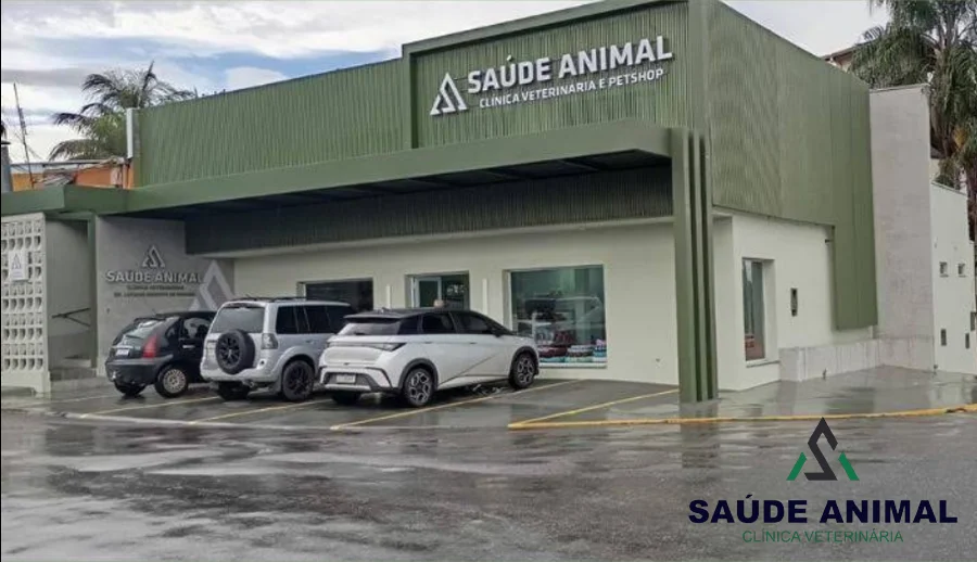Fachada oficial e sede matriz da Clínica Veterinária e Pet Shop Saúde Animal na Av. Dr. Américo Pereira Lima em Mococa SP